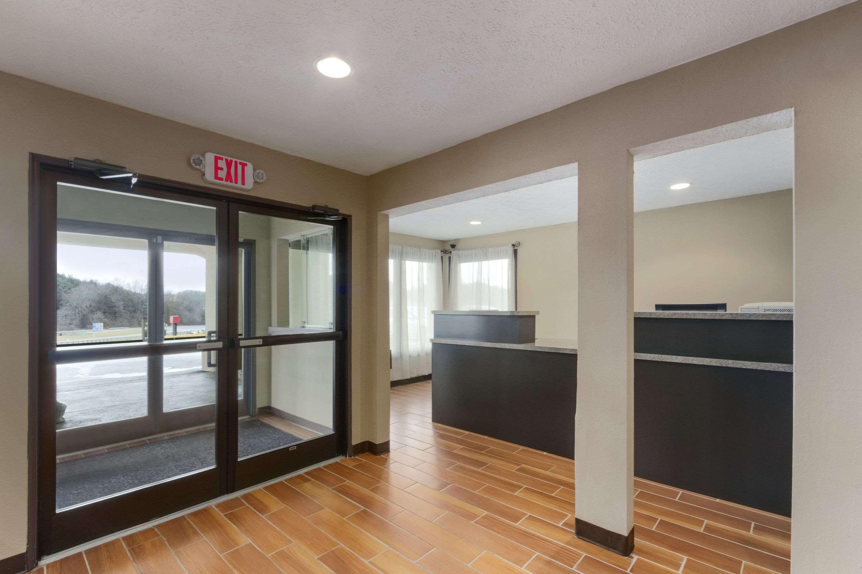 Super 8 By Wyndham Fort Chiswell Wytheville Area Max Meadows Exterior foto