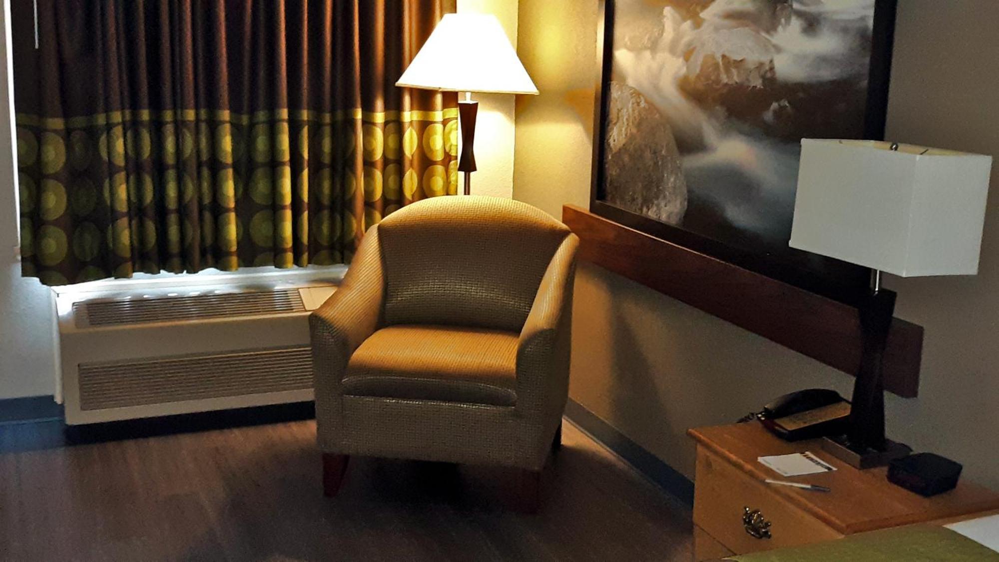 Super 8 By Wyndham Fort Chiswell Wytheville Area Max Meadows Quarto foto